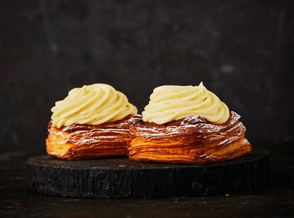 Signatur fastelavnsbolle med vaniljemousse